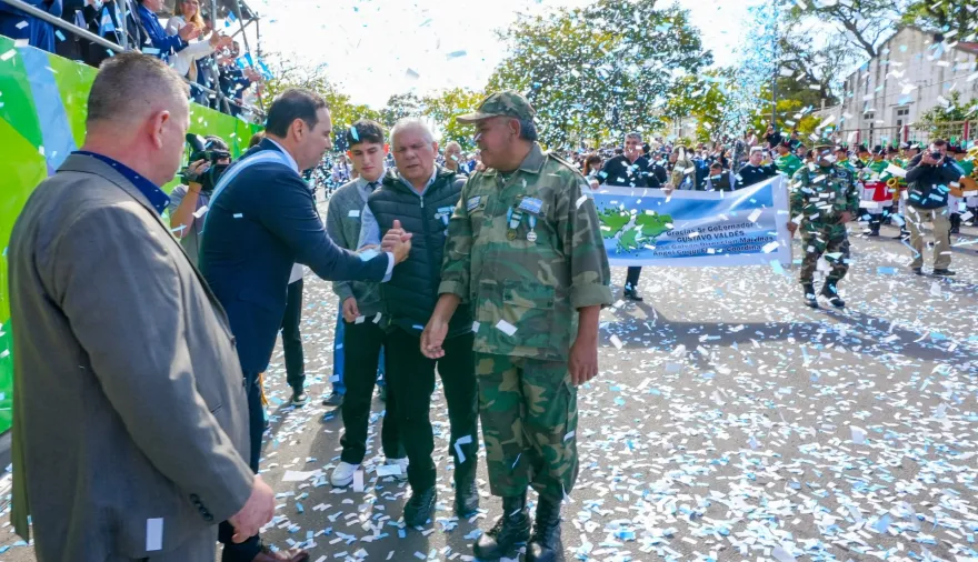 Valdés llamó a "seguir luchando para mantener nuestra independencia nacional"